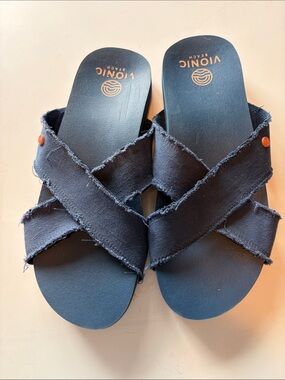 Vionic Panama Fray Criss-Cross Slide Sandals